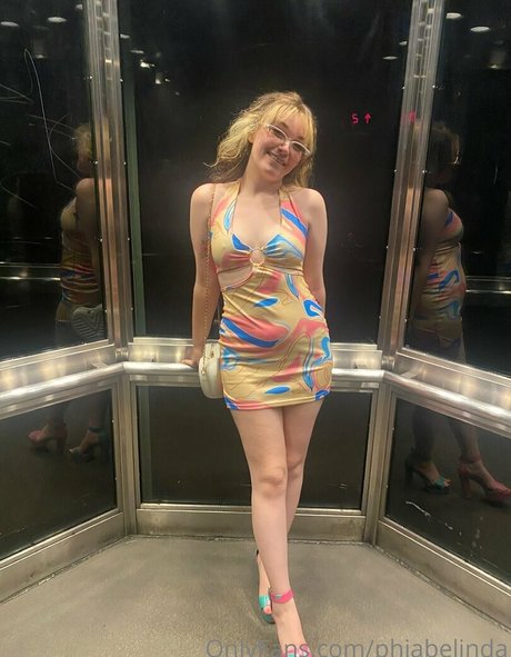 18歳のオンリーファンズ トップ 写真