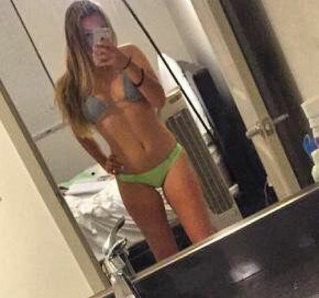 Kimi McFarland xxxポルノスター 写真