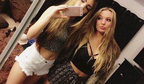 Kimi McFarland 高品質スター 写真