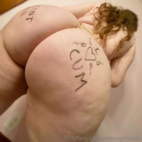 巨乳義母OnlyFans ポルノ 画像