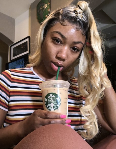 女性フィットネス オンリーファンズ xxx 写真