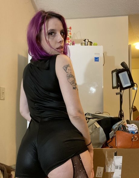 embermarley ヌードモデル ギャラリー