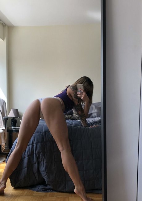 Hanako Elizabeth ポルノスター 裸 画像