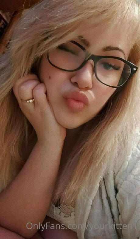 小柄なティーンオンリーファン ホットセックス 写真