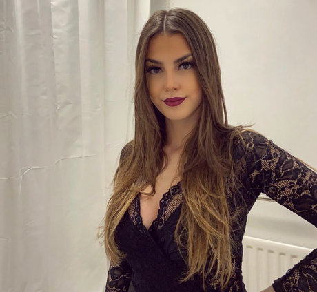 ゲイビデオ OnlyFans ホット 写真