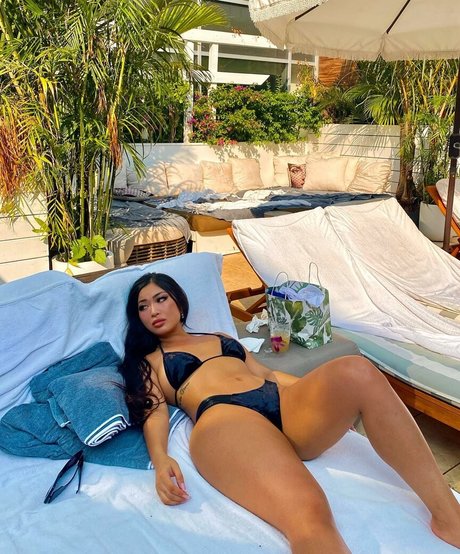 Sakura Nakamura アダルトスター ギャラリー