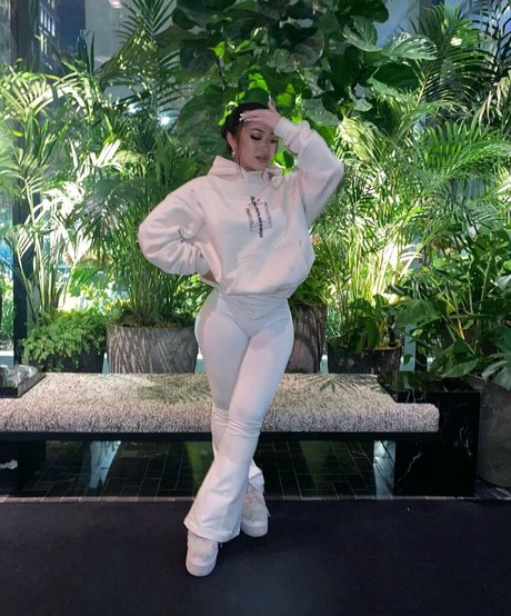 Sakura Nakamura トップモデル 写真