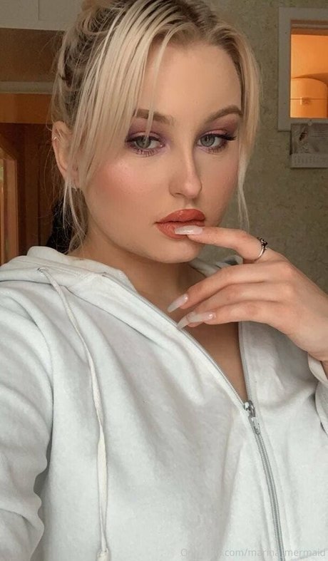 mari lovee free ヌードのポルノスター 画像