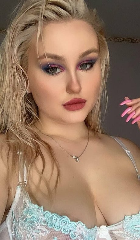 赤毛のソロOnlyFans 美しい裸 写真