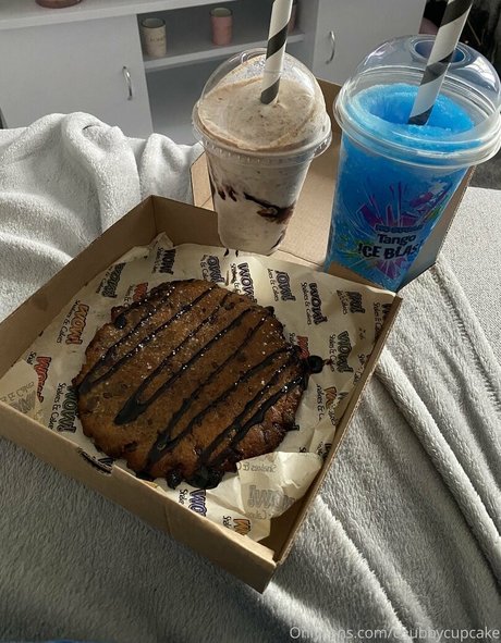 ブラックマジックオンリーファンズ 無料ポルノ 画像