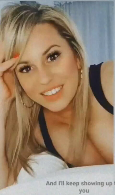 Elena Daniela Ungureanu アートモデル 画像