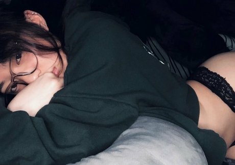 巨乳のオンリーファンズ エロ 画像