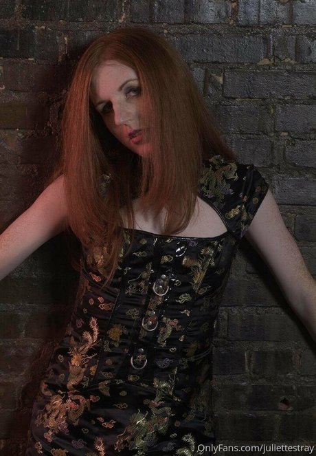 18歳のオンリーファンズ パーフェクト 画像