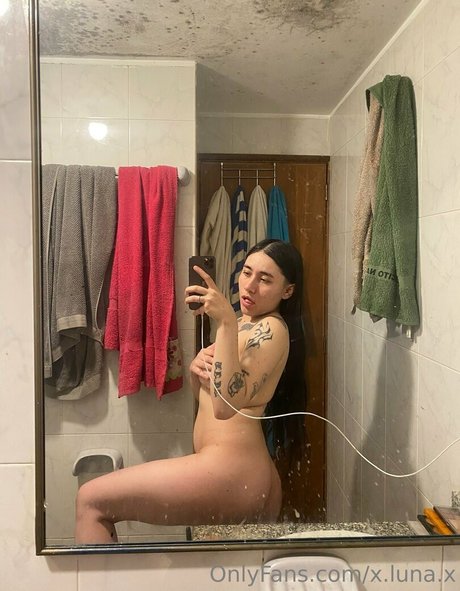 小柄な妻OnlyFans xxx ギャラリー