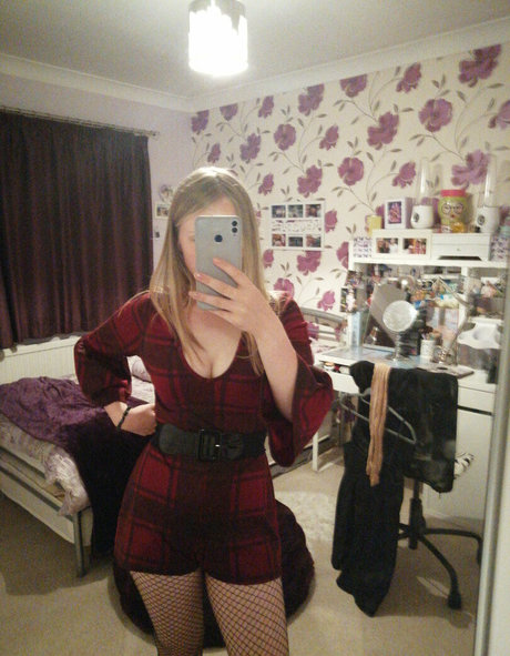 justanuptowngirl 高品質モデル 写真