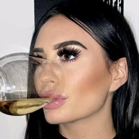 Milan Alexandrea HDスター 画像