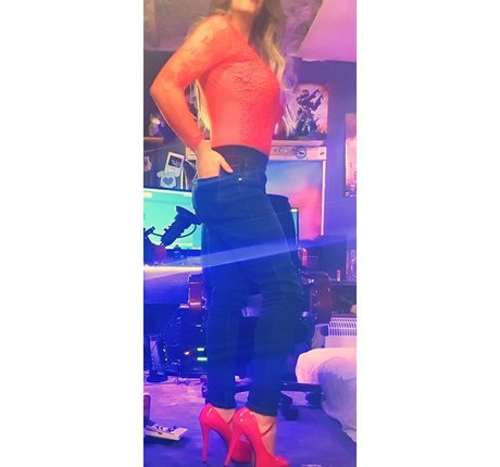 danni92 セックスモデル 写真