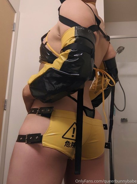 大きな乳首オンリーファンズ 無料ヌード 画像