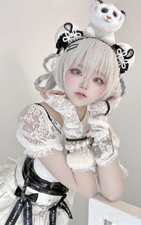 SeeU Cosplay ポルノスター セクシー ギャラリー