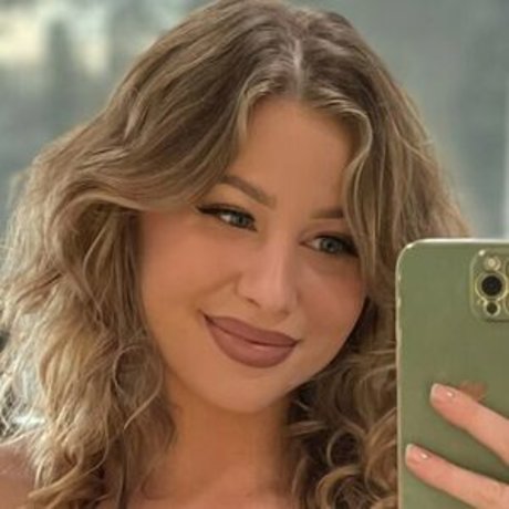 ルビーオンリーファン セクシー 写真