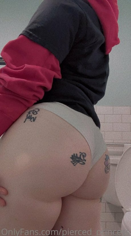 pierced princess ポルノスター HD 画像