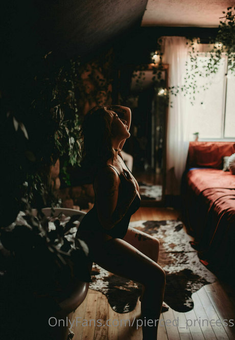 pierced princess ヌードモデル アーカイブ