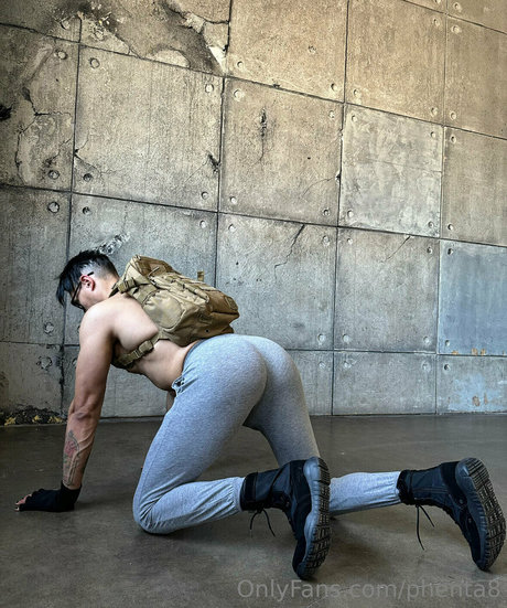 phenta8 ポルノスター 無料 写真