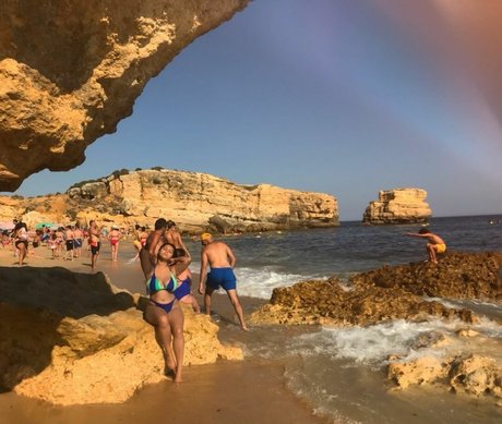 Nada C セクシーモデル 写真