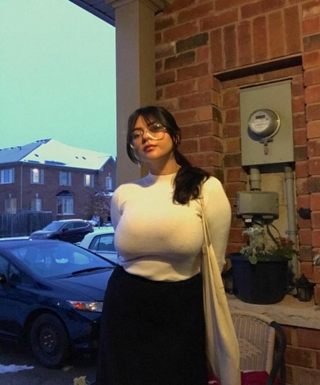 Nada C 美しい女優 ギャラリー