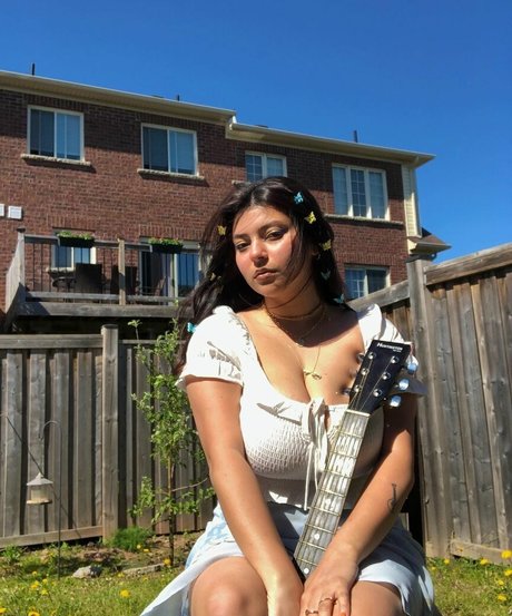 Nada C 可愛い女優 写真