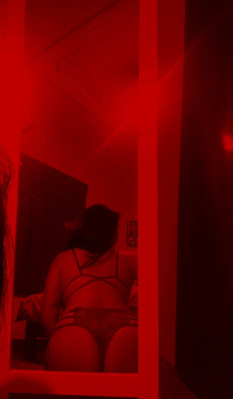 ポーグ xxx オンリーファンズ 無料セクシー 画像