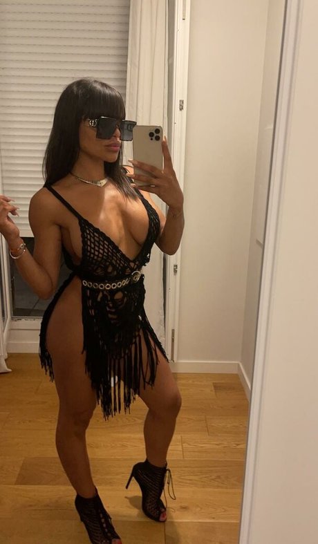 Ophelie Ferrand ヌードのポルノスター アーカイブ