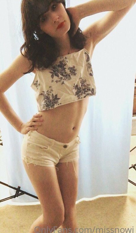 missnowi ヌードモデル 写真