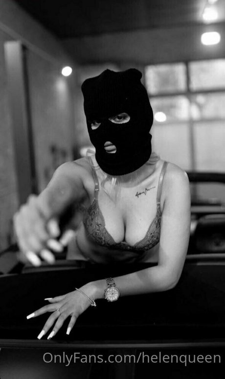 Helenqueen ポルノスター 独占 写真
