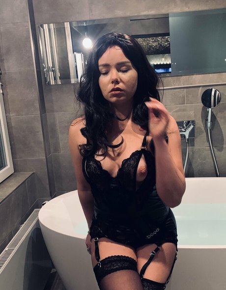 巨乳ティーンオンリーファンズ ホットセックス 写真