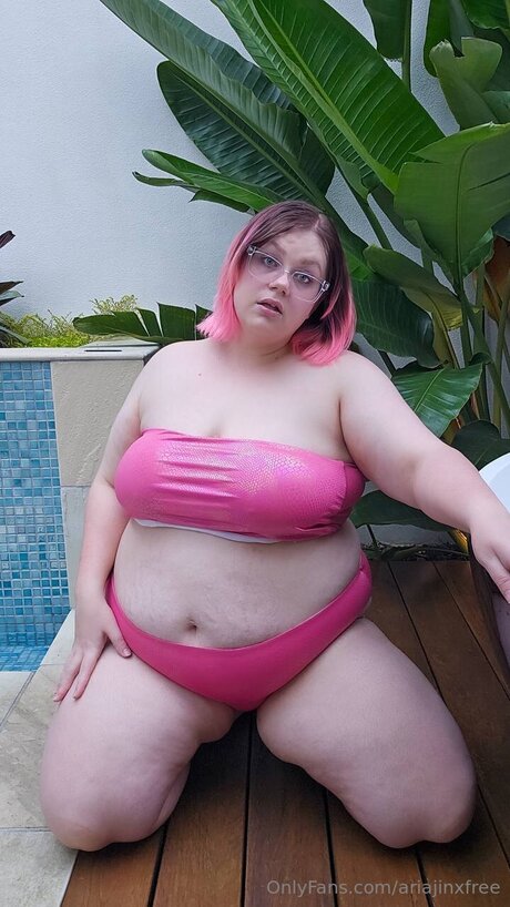 ariajinxfree セクシーなポルノスター 写真