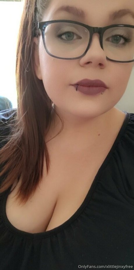 ariajinxfree かわいいスター 画像