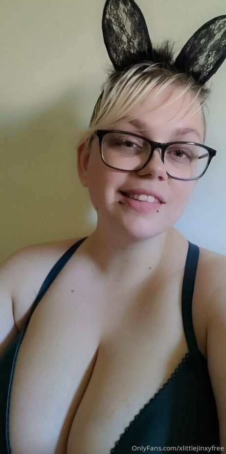 ariajinxfree ホットスター 写真