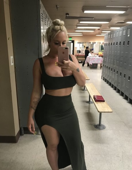 kendrakashmire4free HDポルノスター 写真