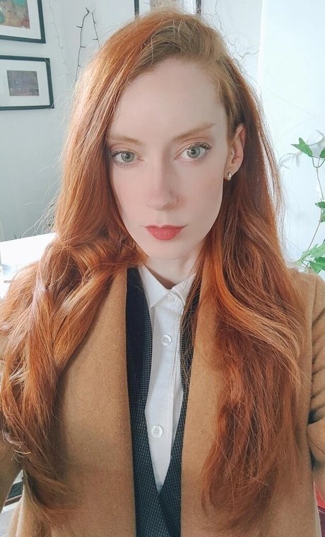 Miss Chloe ASMR 最高のスター 写真