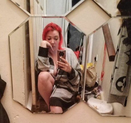 Ariel Vanderberg ポルノスター エロティック 写真