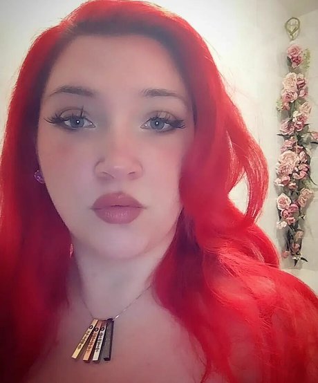 Ariel Vanderberg 美しいスター ギャラリー