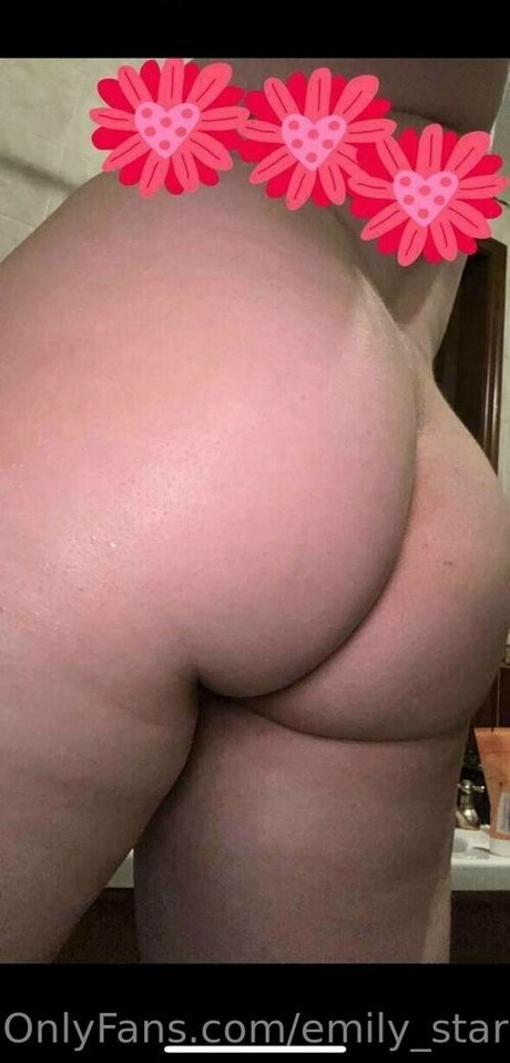 emily star 美しいポルノスター 画像