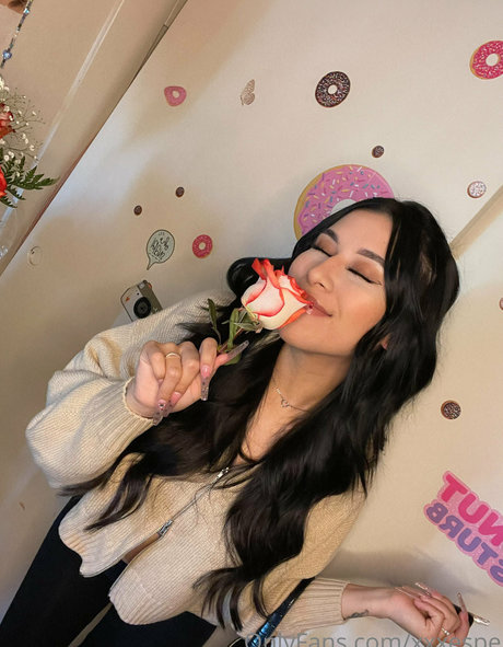 興奮した看護師OnlyFans アートヌード 画像