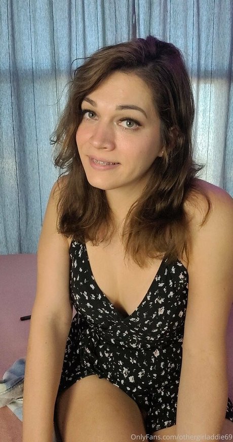 othergirladdie69 ポルノスター トップ 写真