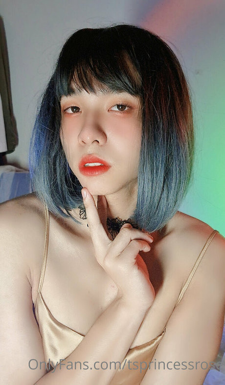 年配の熟女オンリーファンズ 無料ヌード 写真