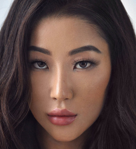 moonmaison アダルト女優 写真