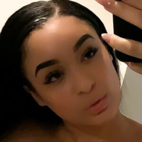 逆騎乗位 オンリーファンズ 無料 画像