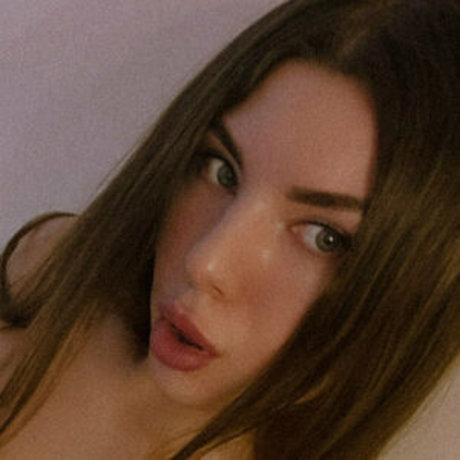 英国のティーンオンリーファン 可愛い ギャラリー