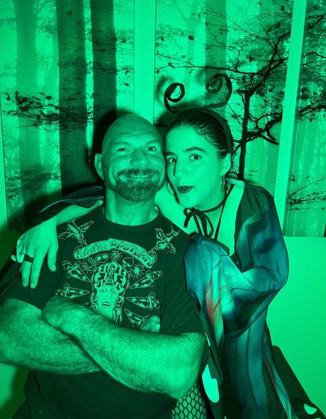 ハンズオンリーファン ポルノグラフィック ギャラリー